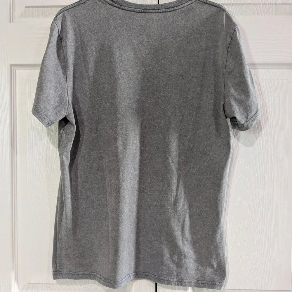 Corvette Chemistry Men's Gray Graphic T-Shirt Size Medium GM Official Crew Neck - Picture 8 of 11